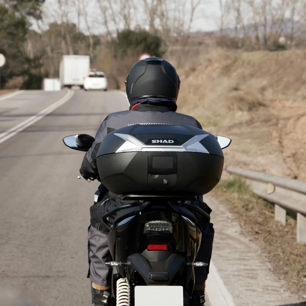 TOP CASE SH47 REFLECTOR BLANCO - Imagen 3